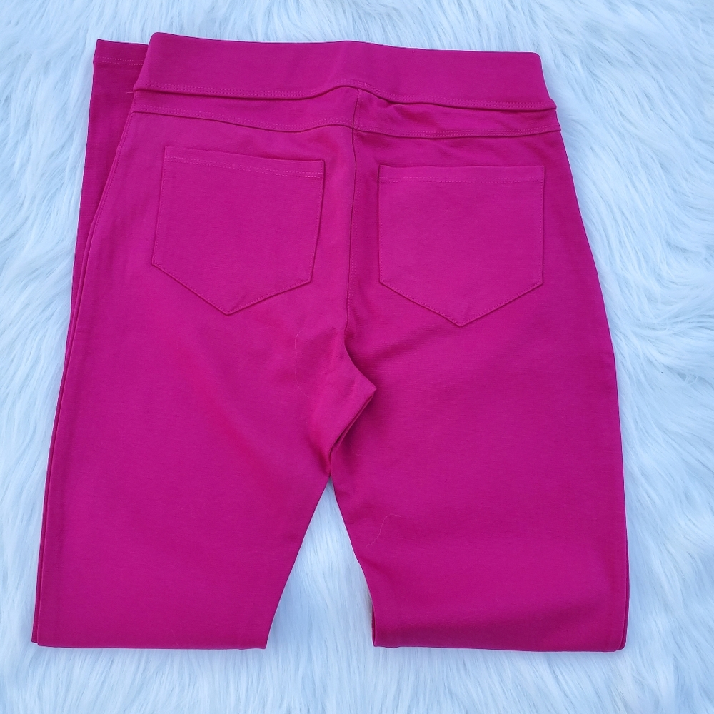 Bright pink jegging